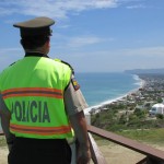 Policía vigilante siempre de la seguridad